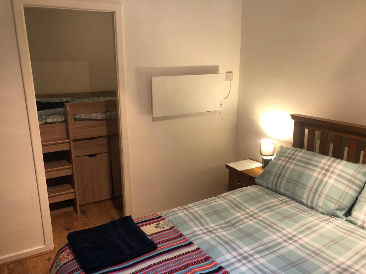 Central Lisburn Duplex Apartment Siren Stays Экстерьер фото