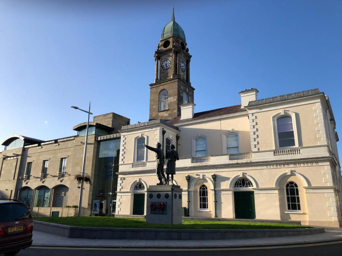 Central Lisburn Duplex Apartment Siren Stays Экстерьер фото