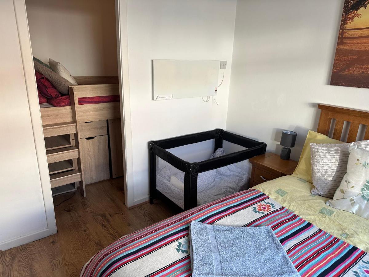 Central Lisburn Duplex Apartment Siren Stays Экстерьер фото